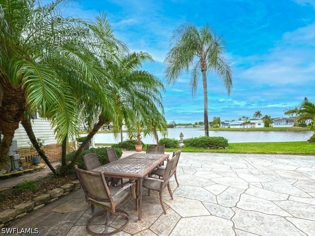 3063 Waterview PT, Naples, FL 34120