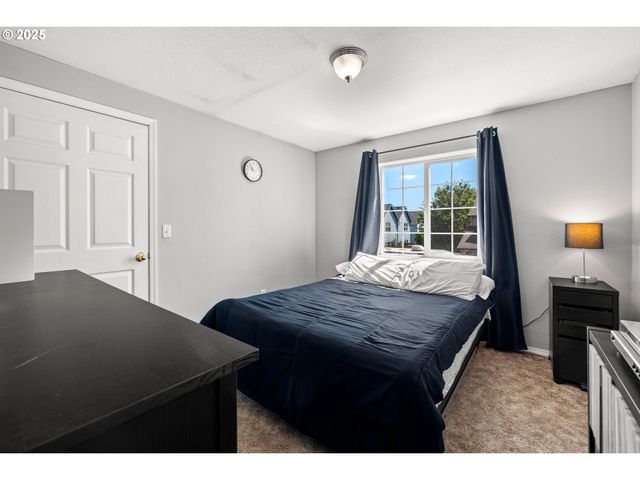 7143 Se AUSTIN Dr, Hillsboro, OR 97123