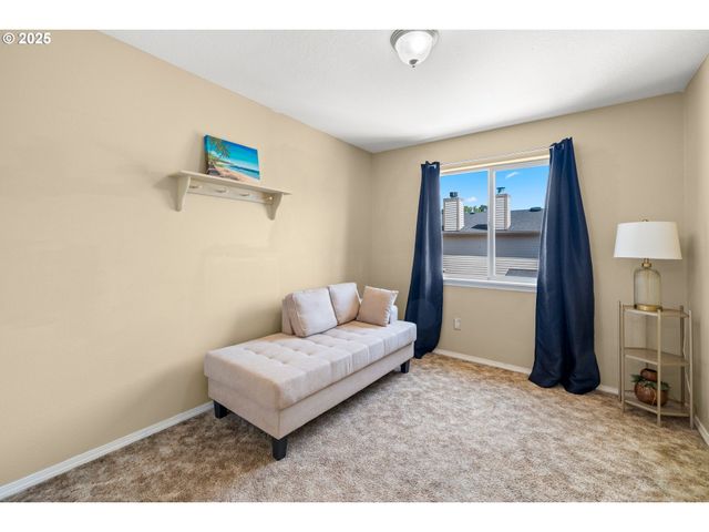 7143 Se AUSTIN Dr, Hillsboro, OR 97123