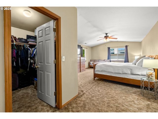 7143 Se AUSTIN Dr, Hillsboro, OR 97123