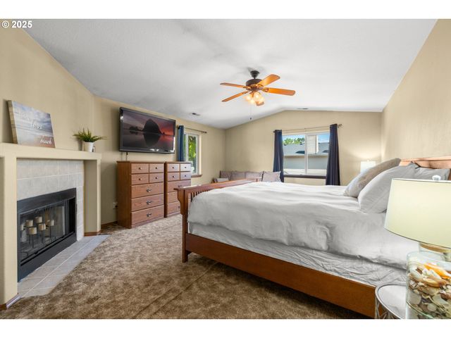 7143 Se AUSTIN Dr, Hillsboro, OR 97123