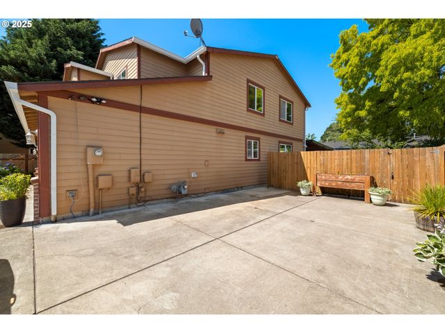 7143 Se AUSTIN Dr, Hillsboro, OR 97123