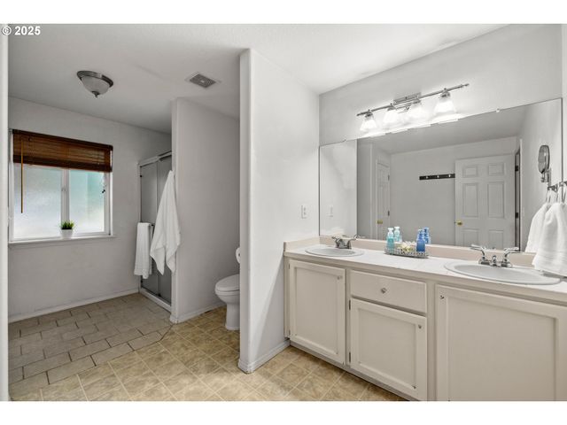 7143 Se AUSTIN Dr, Hillsboro, OR 97123