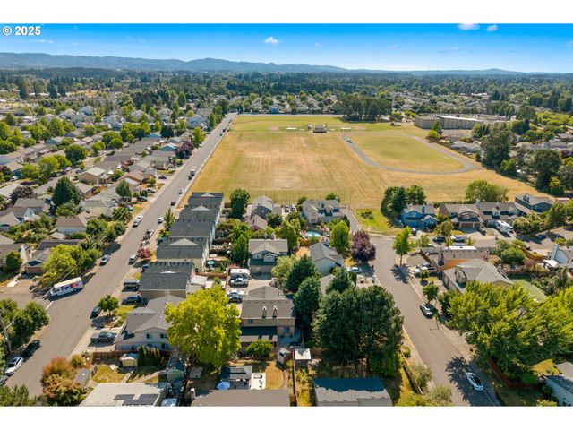 7143 Se AUSTIN Dr, Hillsboro, OR 97123