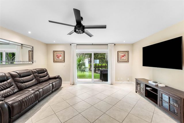 6386 Boca Circle, Boca Raton, FL 33433