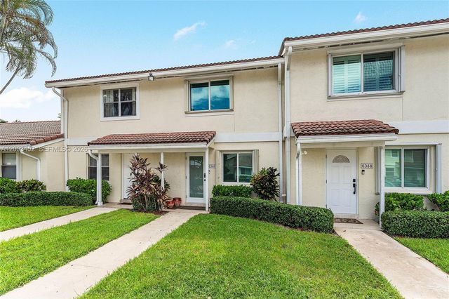 6386 Boca Circle, Boca Raton, FL 33433