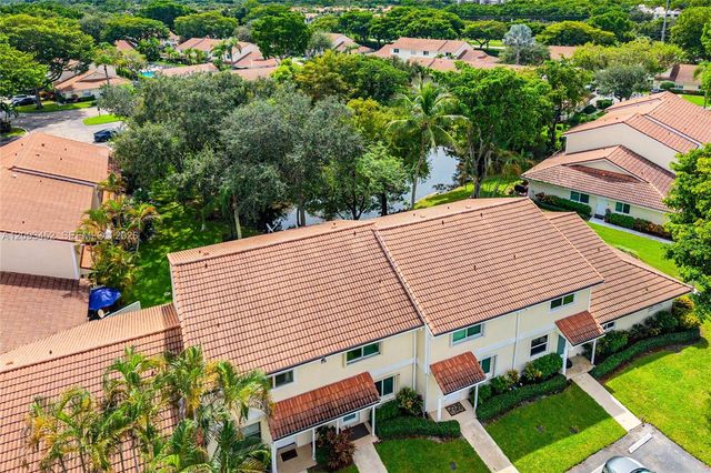 6386 Boca Circle, Boca Raton, FL 33433