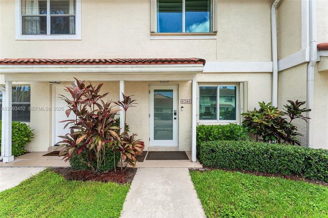 6386 Boca Circle, Boca Raton, FL 33433