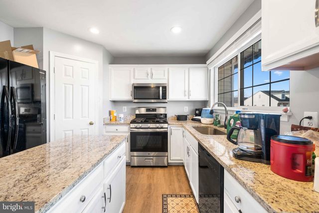 9264 KRISTY DR, Manassas Park, VA 20111