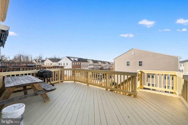 9264 KRISTY DR, Manassas Park, VA 20111