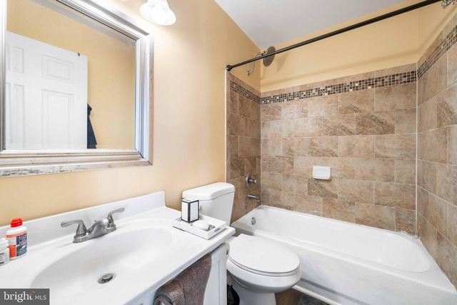 9264 KRISTY DR, Manassas Park, VA 20111