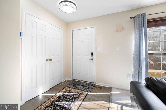 9264 KRISTY DR, Manassas Park, VA 20111