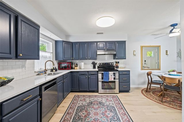 6327 S RENELLIE COURT, Tampa, FL 33616