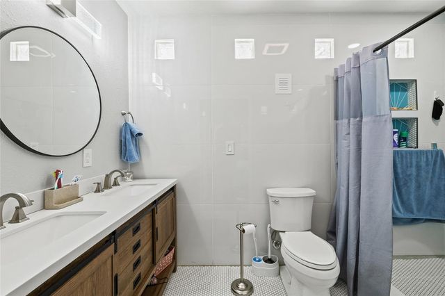 6327 S RENELLIE COURT, Tampa, FL 33616