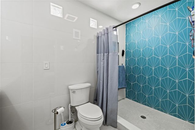 6327 S RENELLIE COURT, Tampa, FL 33616