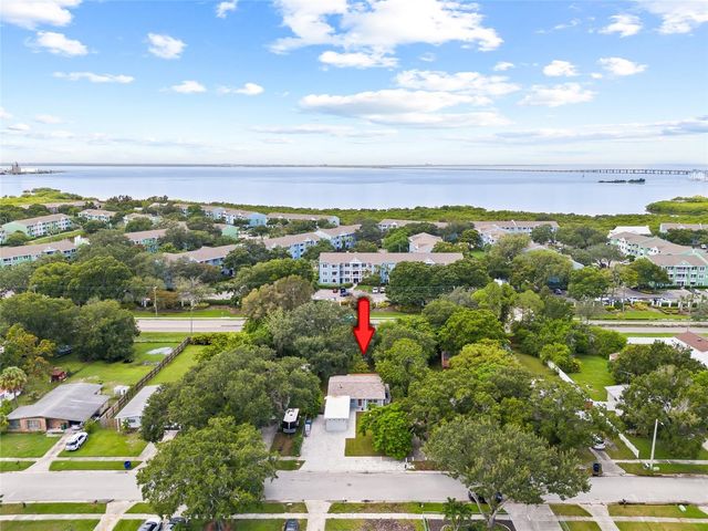 6327 S RENELLIE COURT, Tampa, FL 33616