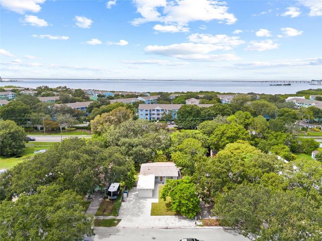 6327 S RENELLIE COURT, Tampa, FL 33616