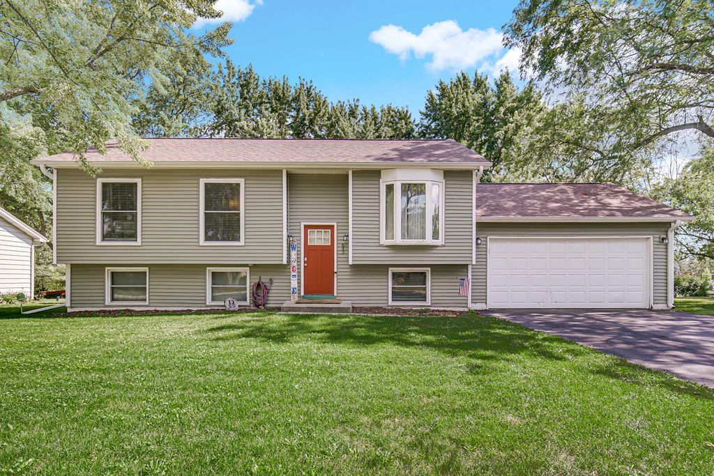 643 Cheyenne Drive, Lowell, IN 46356