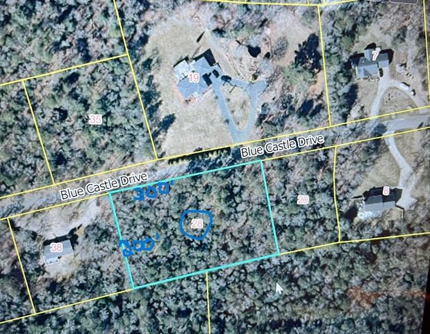 28 Blue Castle Dr, Mashpee, MA 02649