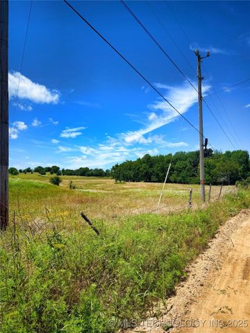 1065 Road, Hitchita, OK 74426