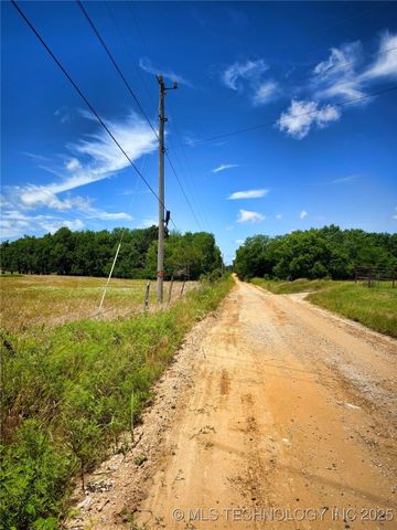 1065 Road, Hitchita, OK 74426