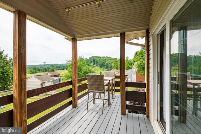 307 SKYLINE DR, Reading, PA 19606