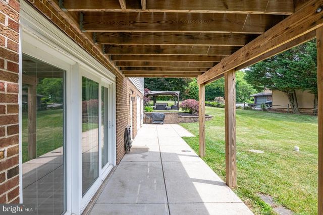 307 SKYLINE DR, Reading, PA 19606