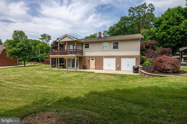 307 SKYLINE DR, Reading, PA 19606
