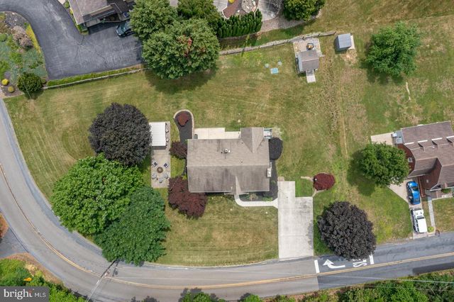 307 SKYLINE DR, Reading, PA 19606