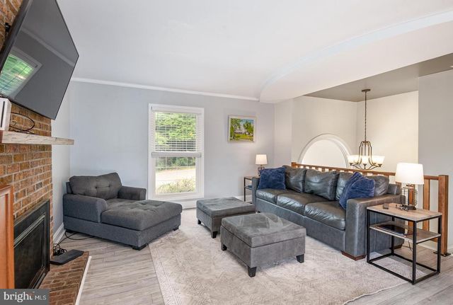 307 SKYLINE DR, Reading, PA 19606