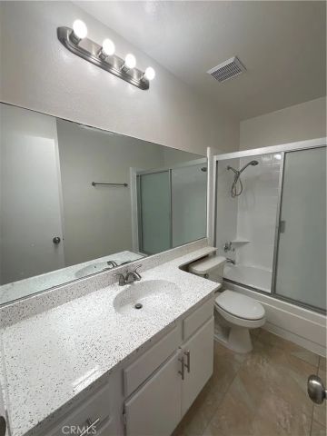 7942 Moonshadow 2, Huntington Beach, CA 92647