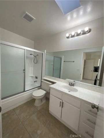 7942 Moonshadow 2, Huntington Beach, CA 92647