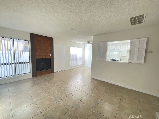 7942 Moonshadow 2, Huntington Beach, CA 92647