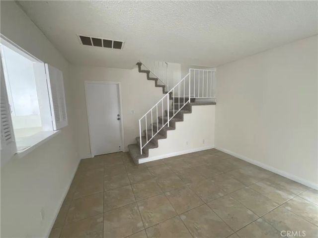 7942 Moonshadow 2, Huntington Beach, CA 92647