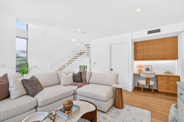3985 Clark Street, San Diego, CA 92103