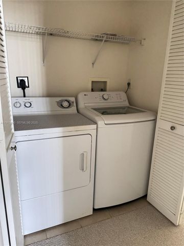 19501 W Country Club Drive PH06, Aventura, FL 33180