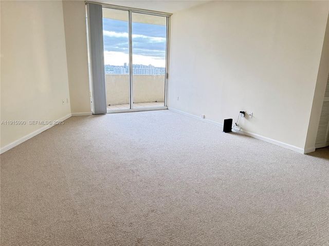 19501 W Country Club Drive PH06, Aventura, FL 33180