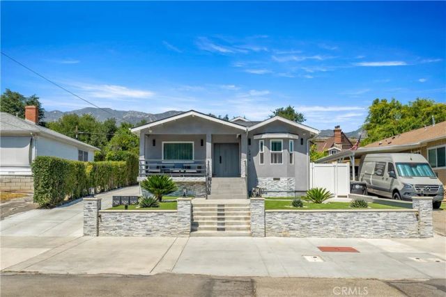 3419 Montrose Ave, La Crescenta, CA 91214