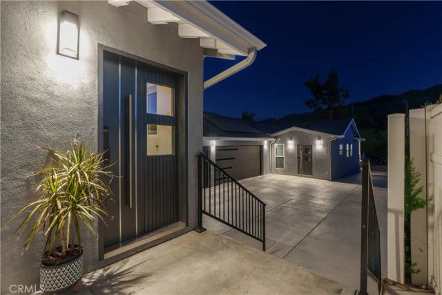 3419 Montrose Ave, La Crescenta, CA 91214