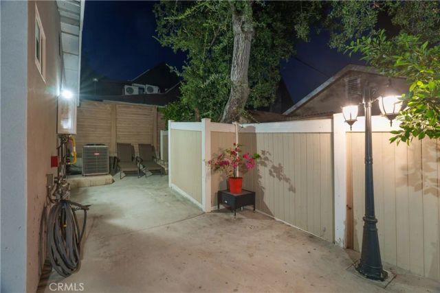 3419 Montrose Ave, La Crescenta, CA 91214
