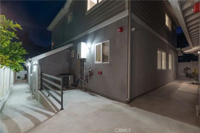 3419 Montrose Ave, La Crescenta, CA 91214