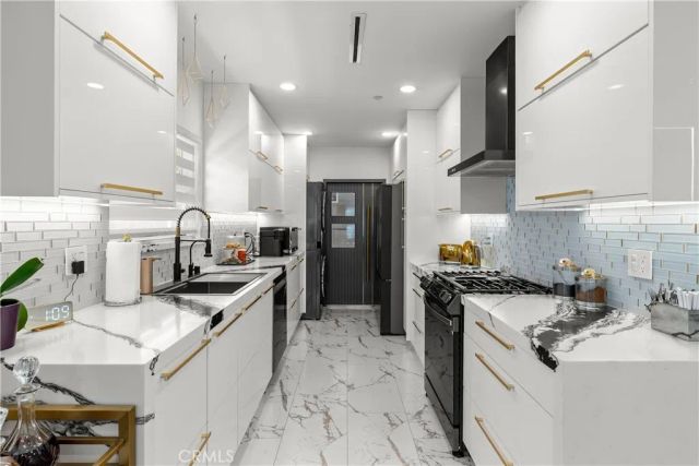 3419 Montrose Ave, La Crescenta, CA 91214