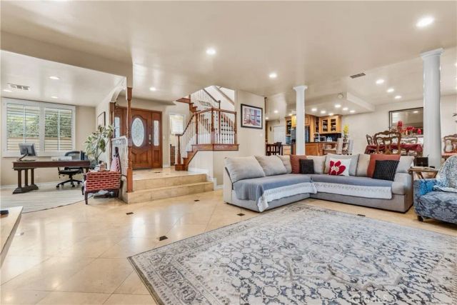 5176 W 134th Place, Hawthorne, CA 90250