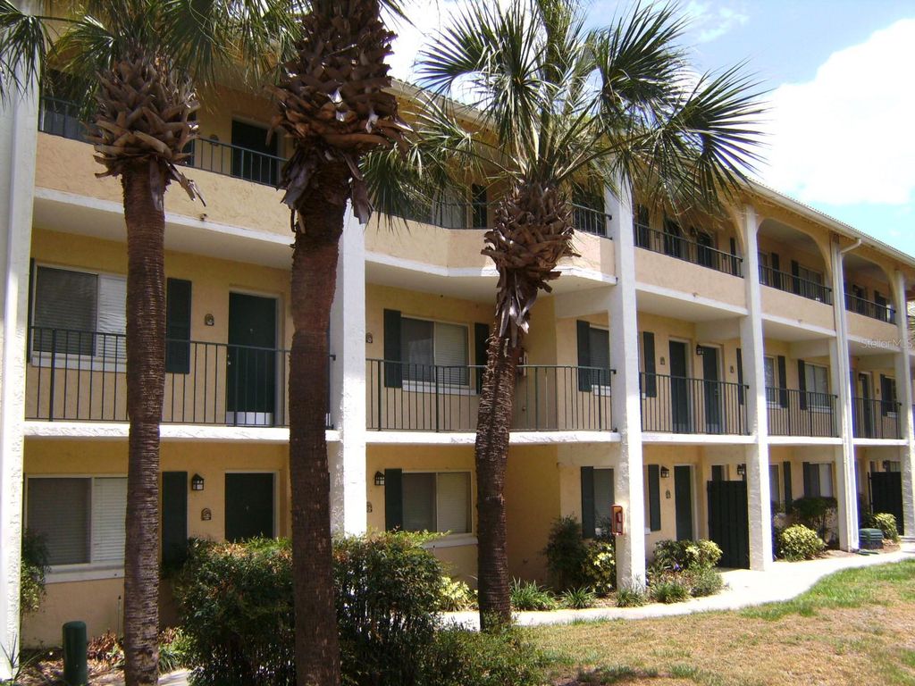 121 OYSTER BAY CIRCLE 340, Altamonte Springs, FL 32701