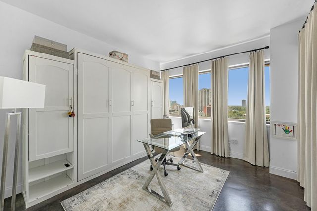 5000 Montrose Boulevard 15C, Houston, TX 77006