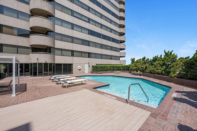 5000 Montrose Boulevard 15C, Houston, TX 77006