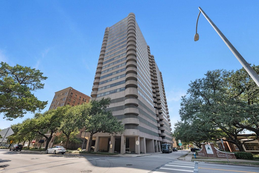 5000 Montrose Boulevard 15C, Houston, TX 77006