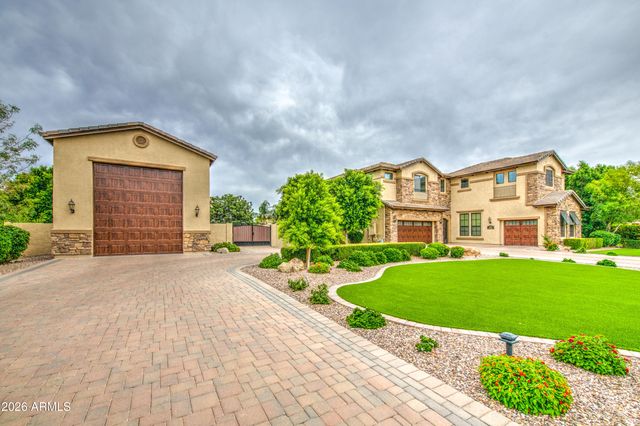 2468 E Amber Court, Gilbert, AZ 85296