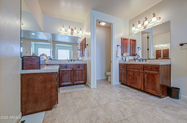 2468 E Amber Court, Gilbert, AZ 85296
