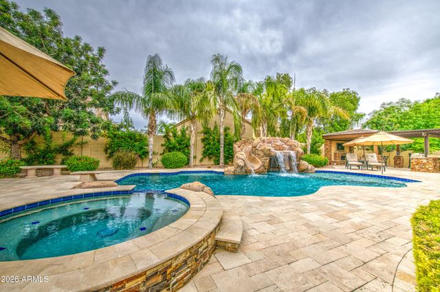 2468 E Amber Court, Gilbert, AZ 85296